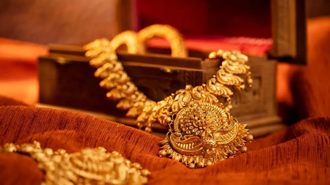 traditional gold jewellery designs